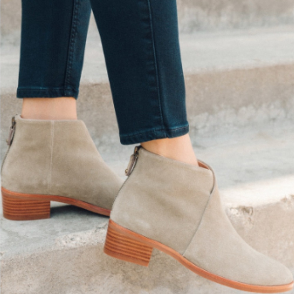 Soludos Venetian Bootie. Women’s Size 9.5 - Color: Sage